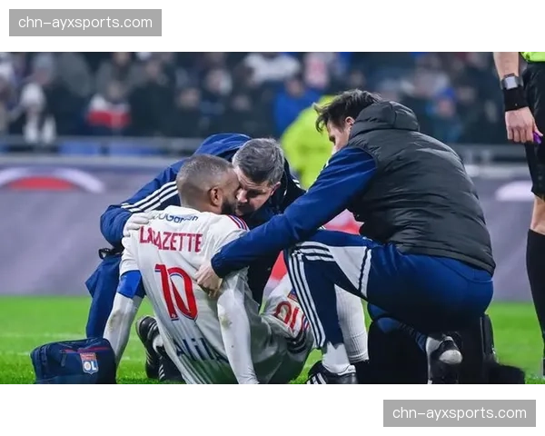 里昂1-0小胜特鲁瓦,拉卡泽特制胜球助球队逃离降级区 里昂1-0小胜特鲁瓦,拉卡泽特制胜球助球队逃离降级区